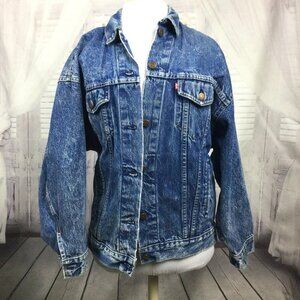 Vintage 80’s Levi’s Trucker Jean Jacket M
